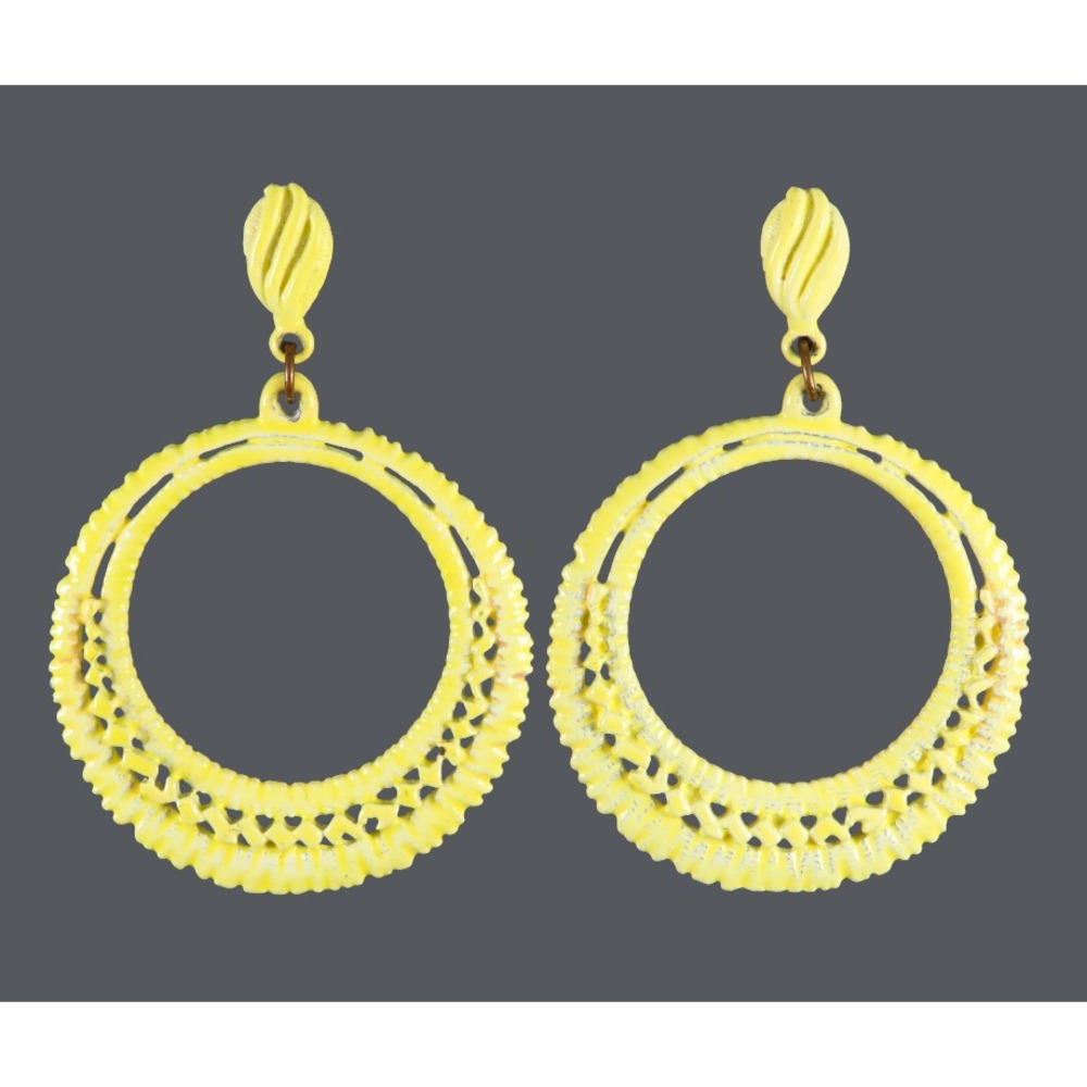 VTG Dangle Earrings YELLOW ENAMEL PAINTED Open Circle Lacework FILIGREE STYLE